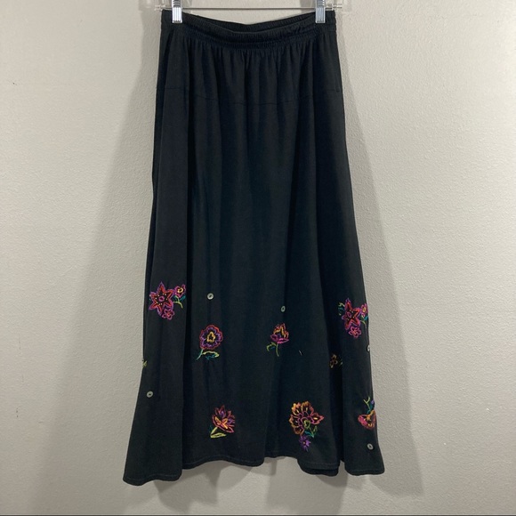 Vintage Dresses & Skirts - Vintage Embroidered Maxi Skirt Size Medium